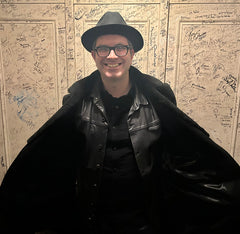 NORWHAL WOOL SHERLING COLLAR OVERCOAT // BLACK
